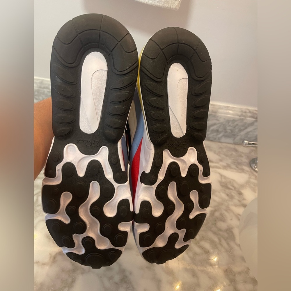 Nike Women's Air Max 270 React Bauhaus Phantom Black Blue Shoe AT6174-002 Size 9 - Picture 5 of 13